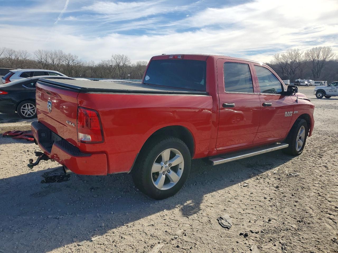 2013 RAM 1500 ST photo 3