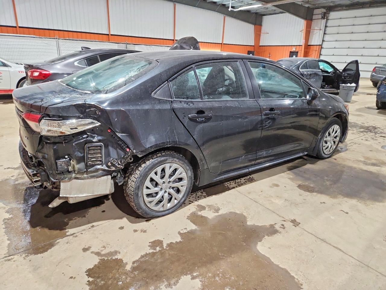 2020 TOYOTA COROLLA LE photo 3