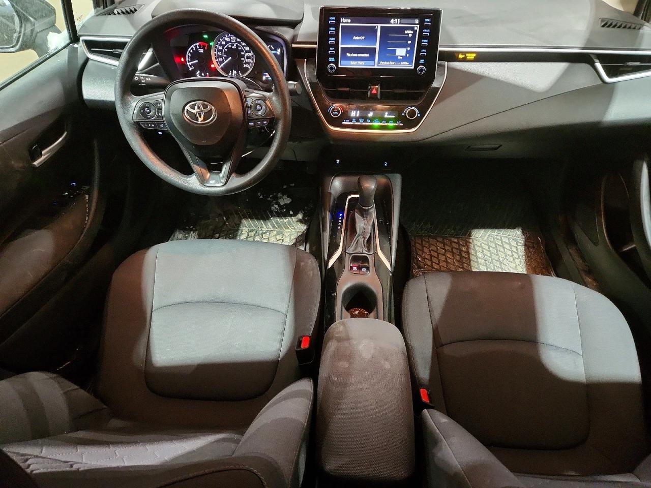 2020 TOYOTA COROLLA LE photo 8