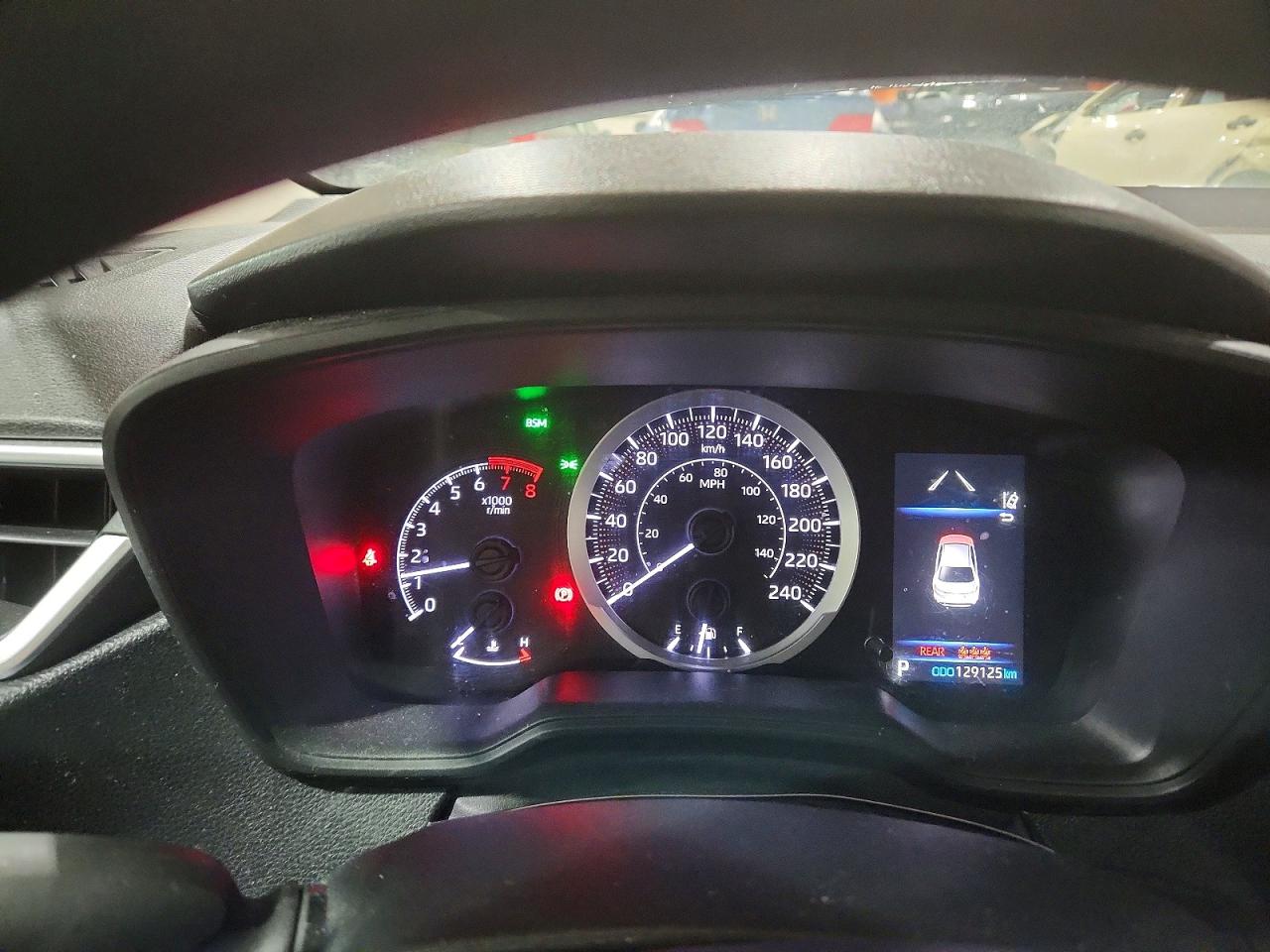2020 TOYOTA COROLLA LE photo 9