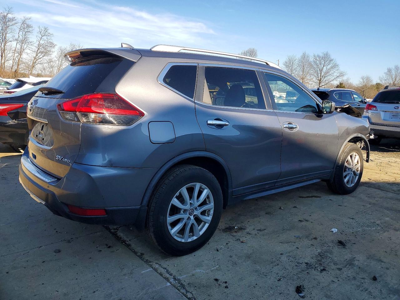 2018 NISSAN ROGUE S photo 3