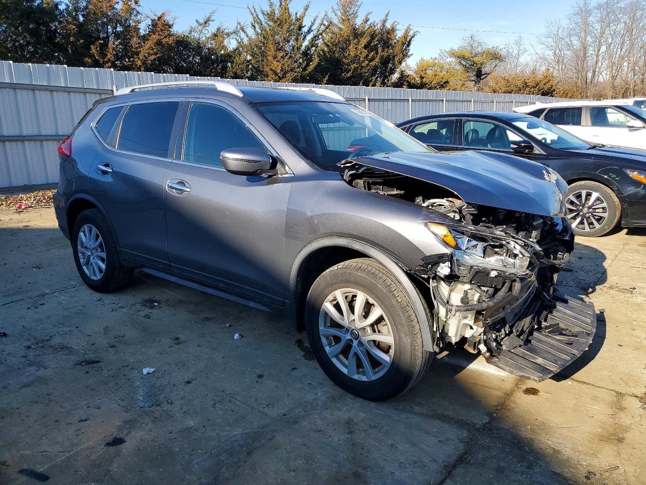 2018 NISSAN ROGUE S photo 4