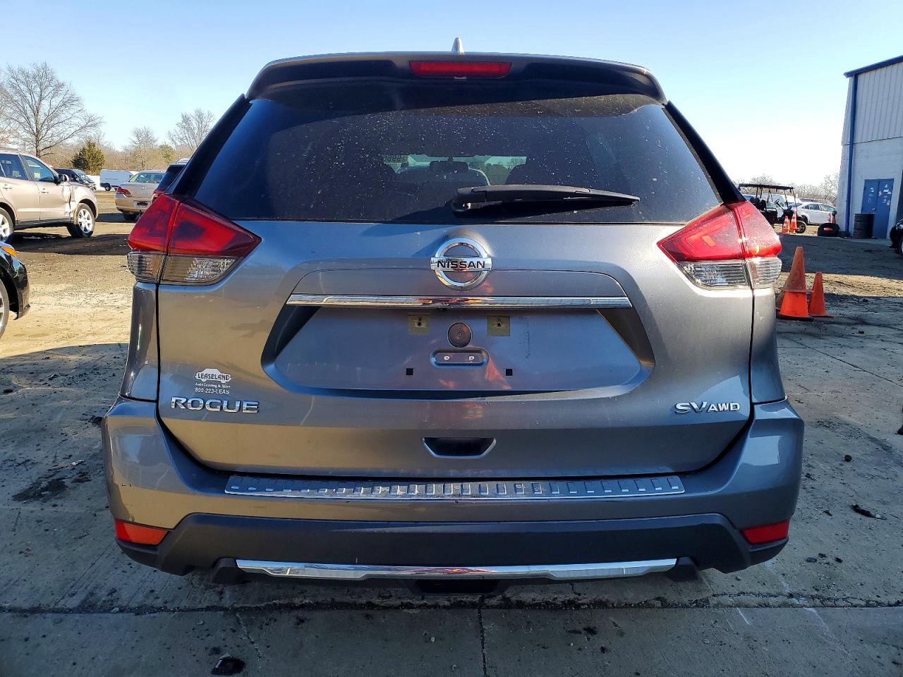 2018 NISSAN ROGUE S photo 6
