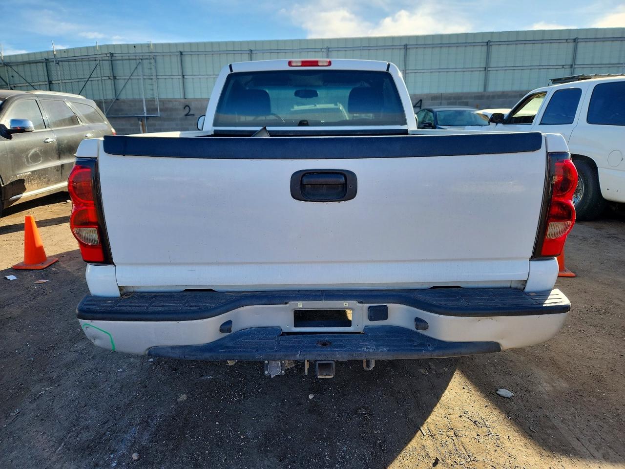 2005 CHEVROLET SILVERADO C1500 photo 6