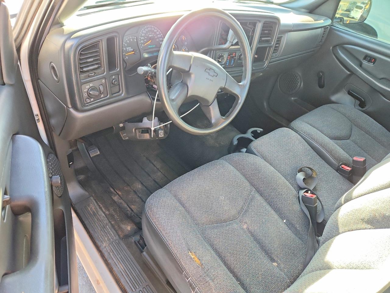 2005 CHEVROLET SILVERADO C1500 photo 8