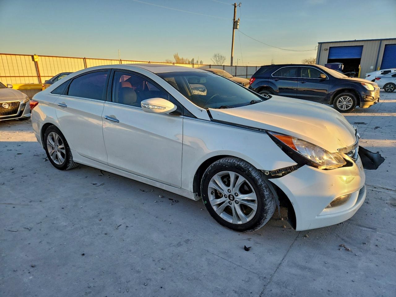 2011 HYUNDAI SONATA SE photo 4