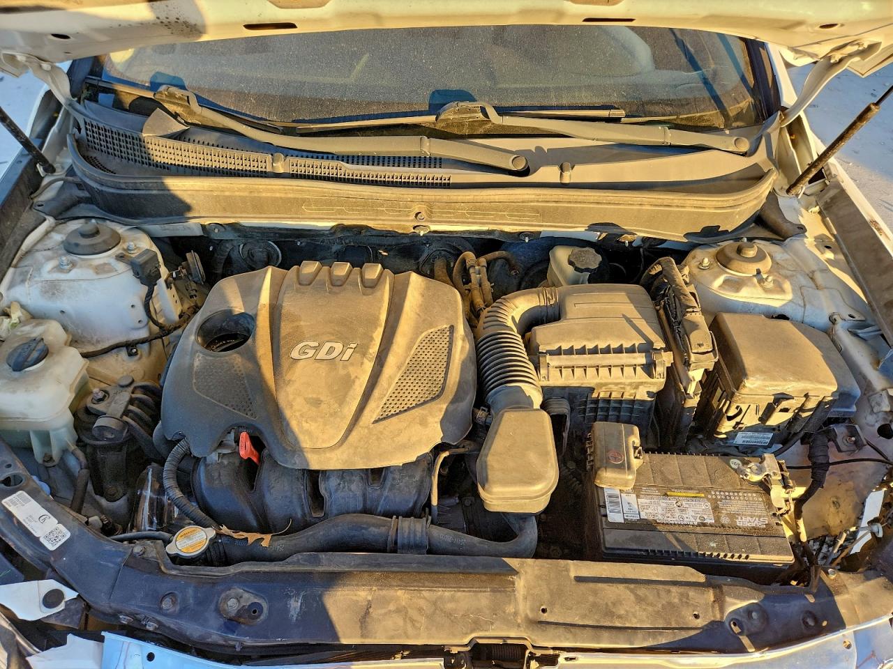 2011 HYUNDAI SONATA SE photo 11
