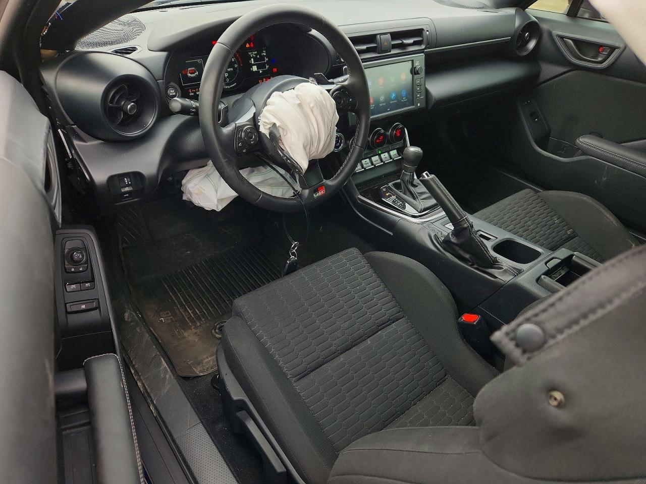 2025 TOYOTA GR 86 photo 8