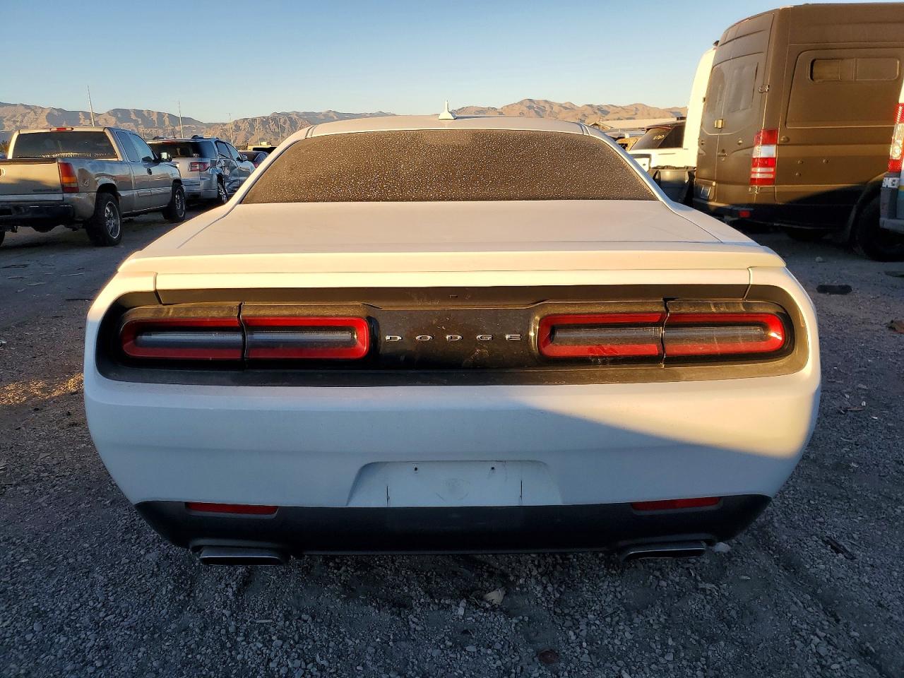 2016 DODGE CHALLENGER R/T photo 6