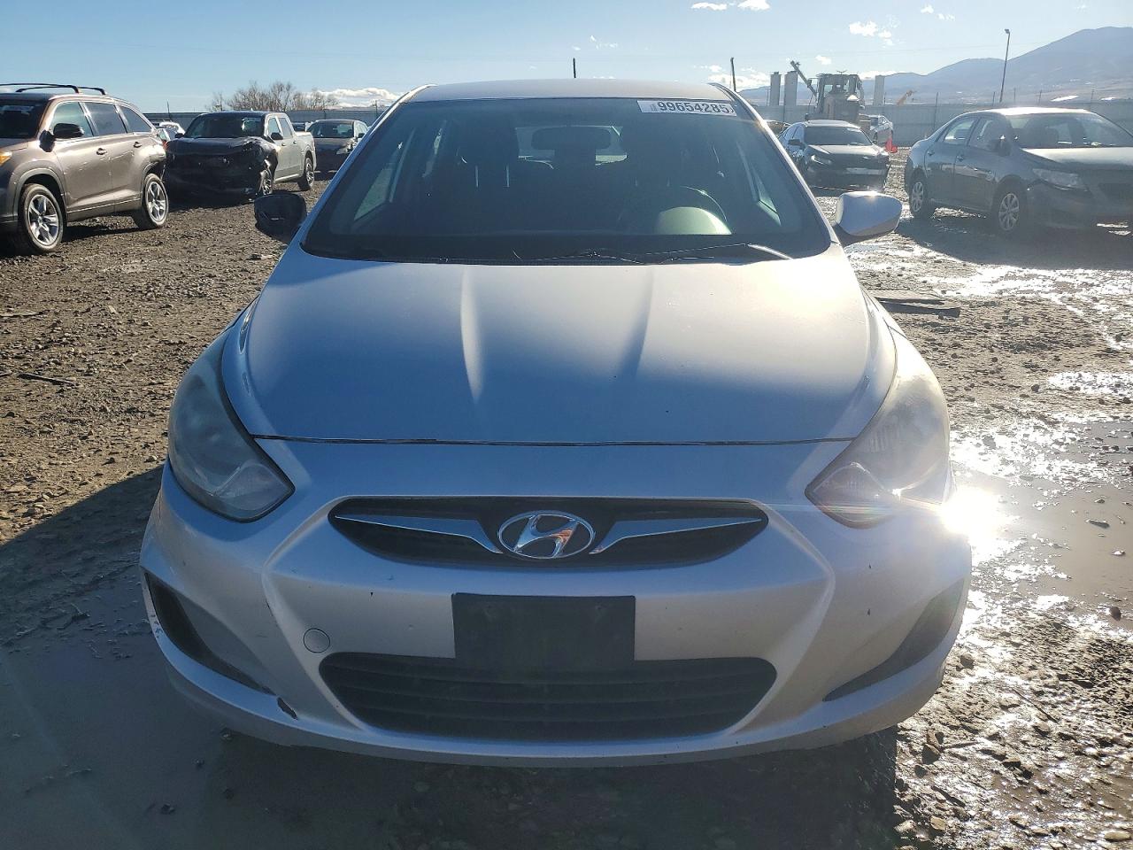 2012 HYUNDAI ACCENT GLS photo 5