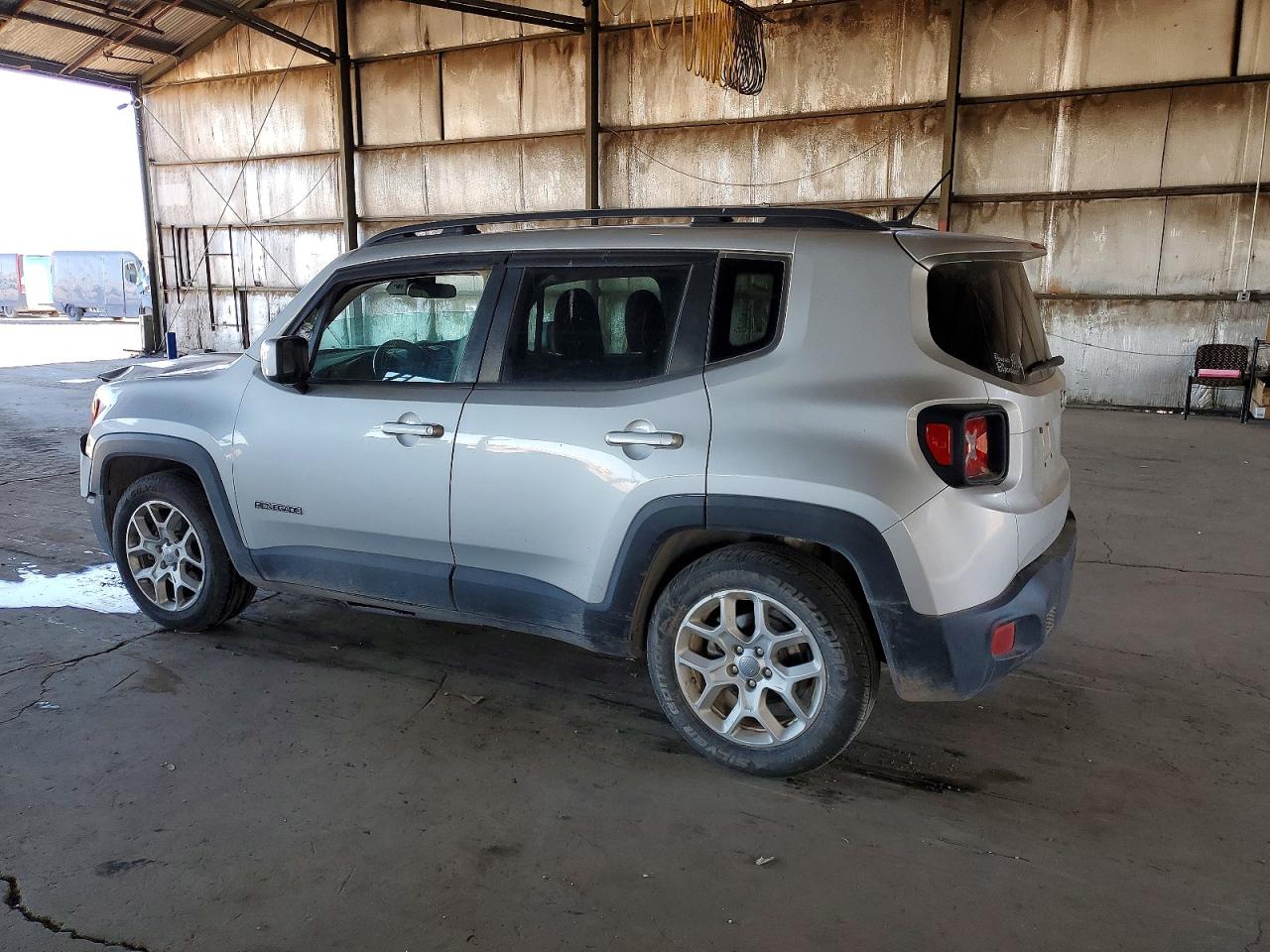 2017 JEEP RENEGADE LATITUDE photo 2