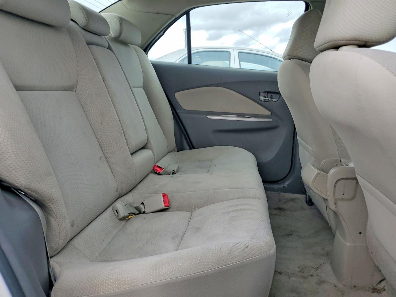 2009 TOYOTA YARIS photo 10