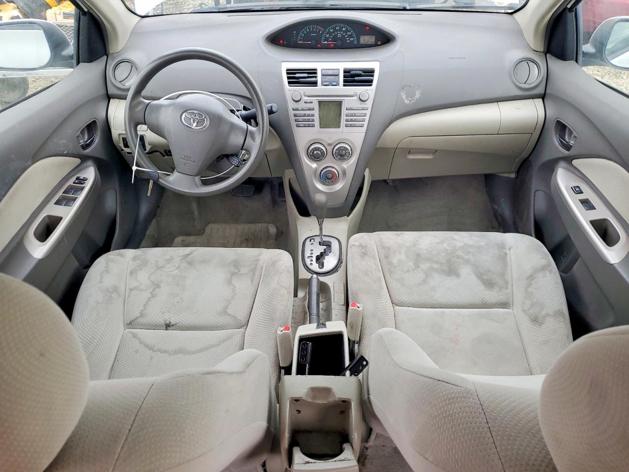 2009 TOYOTA YARIS photo 8