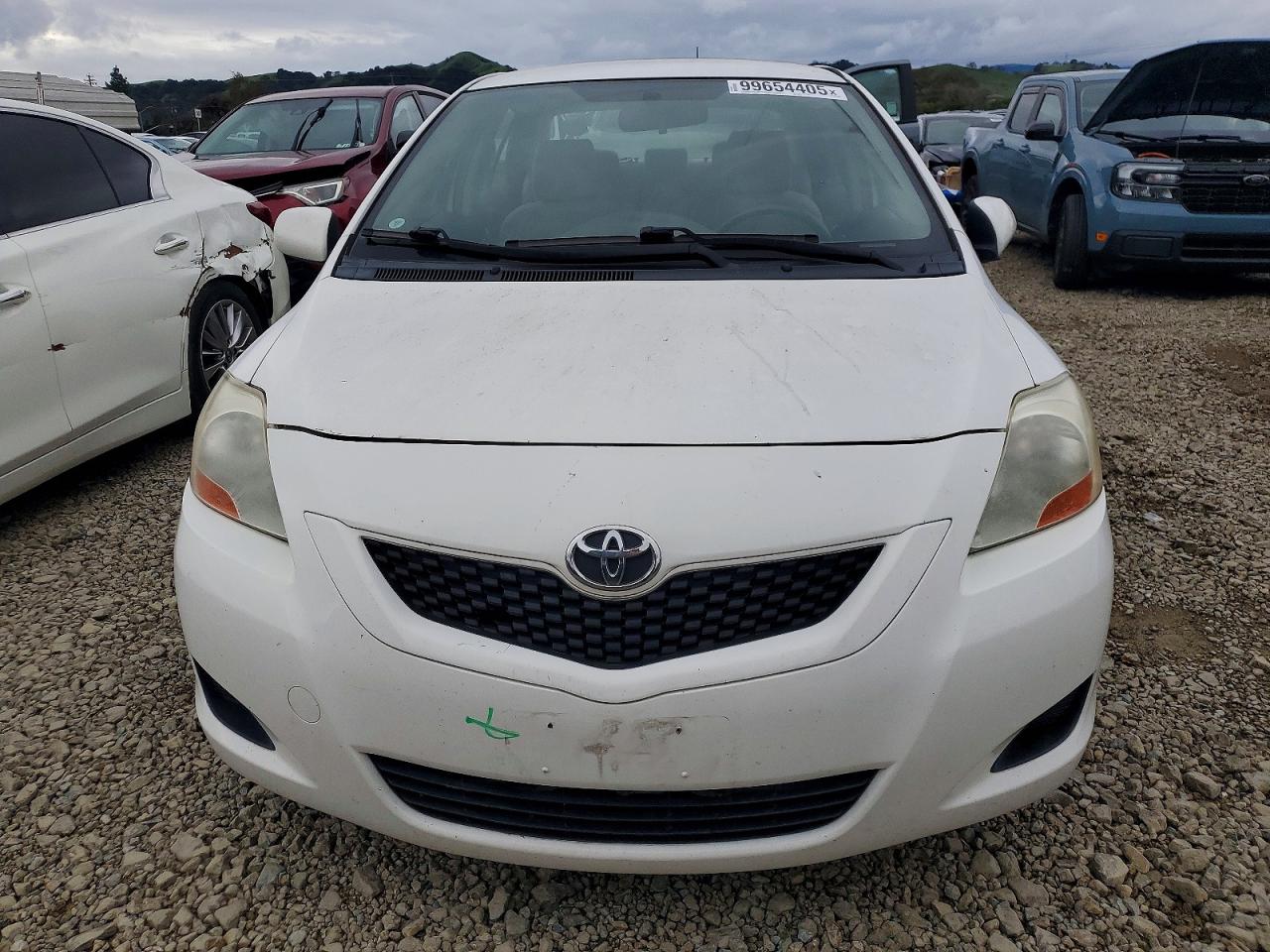 2009 TOYOTA YARIS photo 5