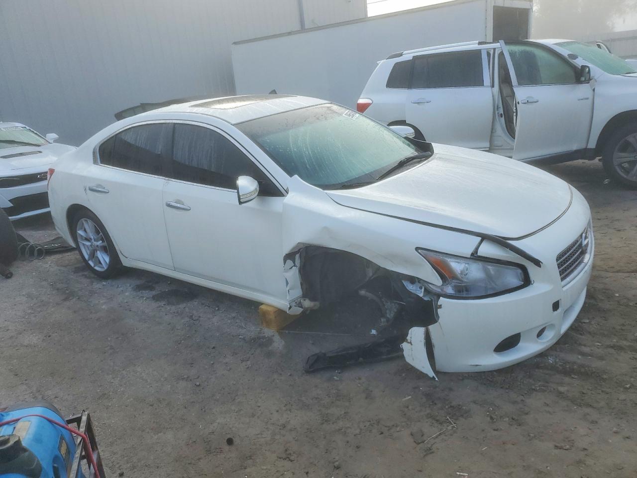 2011 NISSAN MAXIMA S photo 4