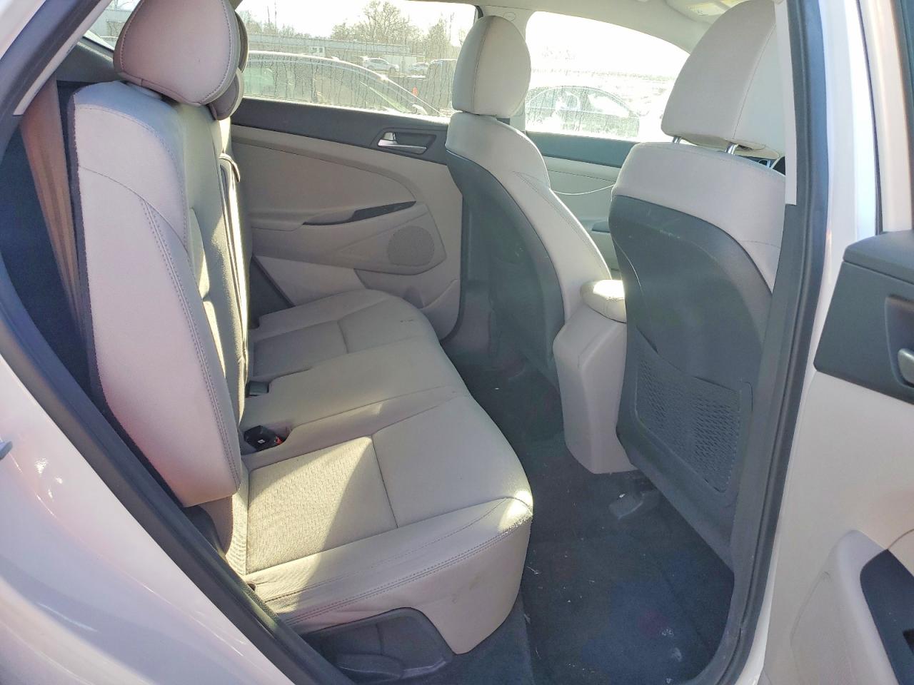2019 HYUNDAI TUCSON SE photo 11