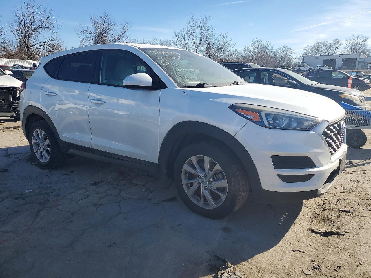 2019 HYUNDAI TUCSON SE photo 4