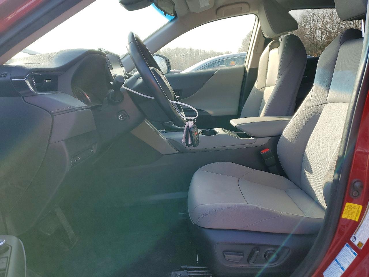 2021 TOYOTA VENZA LE photo 7