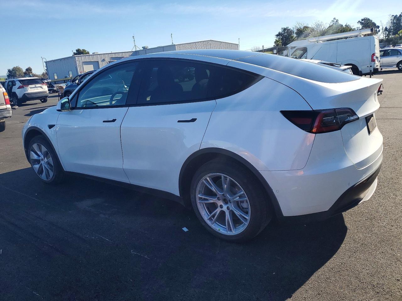2021 TESLA MODEL Y photo 2