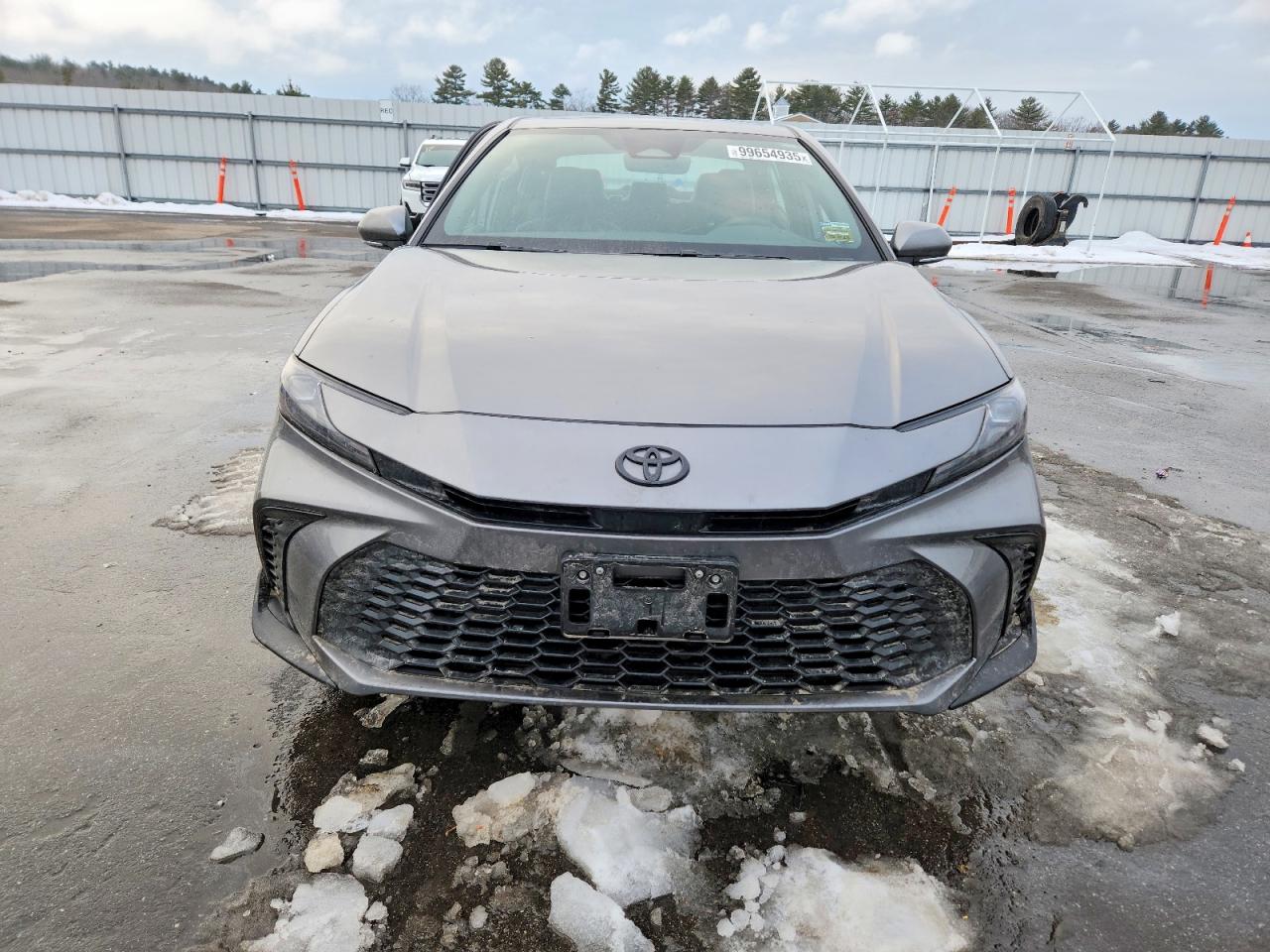 2025 TOYOTA CAMRY XSE photo 9