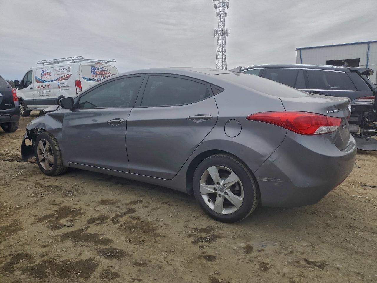 2012 HYUNDAI ELANTRA GLS photo 2