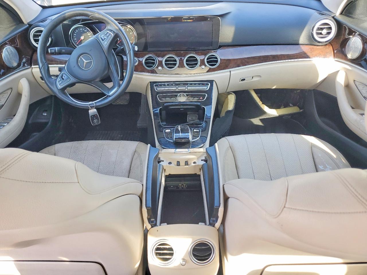 2017 MERCEDES-BENZ E 300 4MATIC photo 8