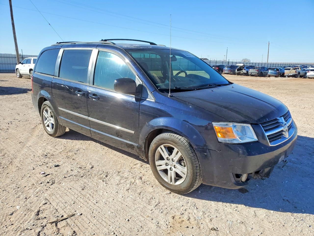 2010 DODGE GRAND CARAVAN CREW photo 4