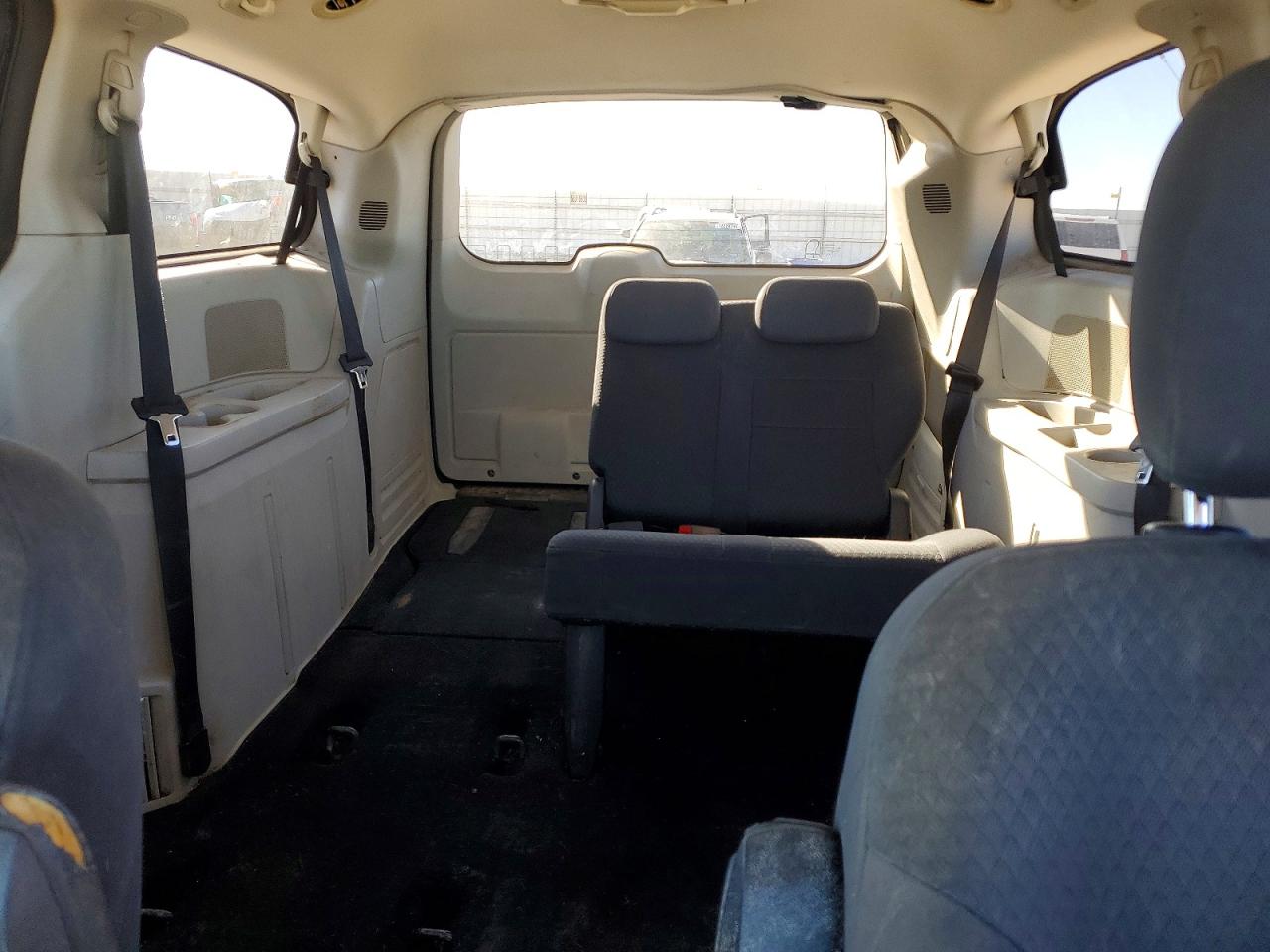 2010 DODGE GRAND CARAVAN CREW photo 10