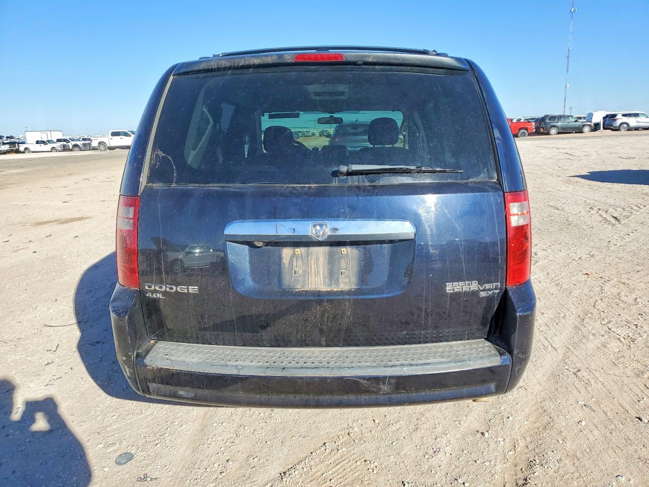 2010 DODGE GRAND CARAVAN CREW photo 6