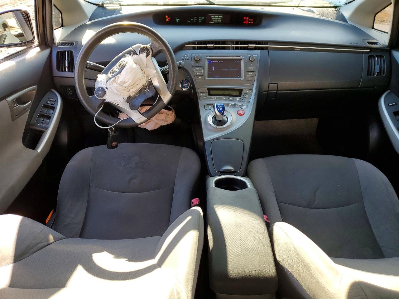 2013 TOYOTA PRIUS photo 8