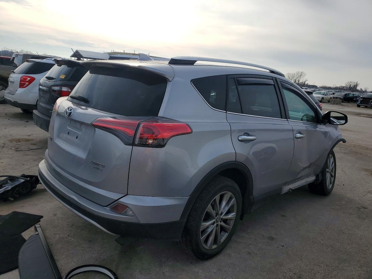 2016 TOYOTA RAV4 LIMITED photo 3