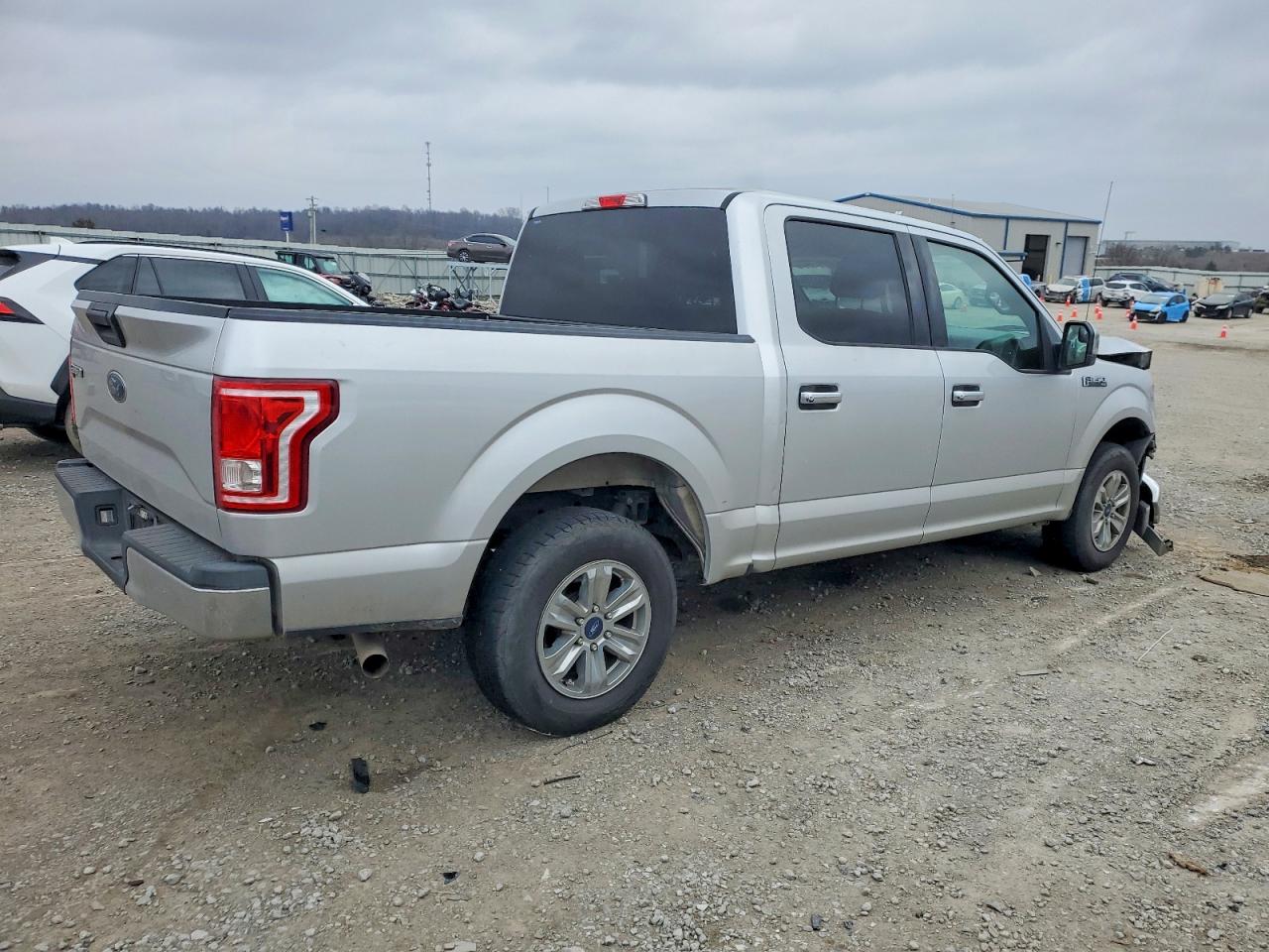 2017 FORD F150 SUPERCREW photo 3