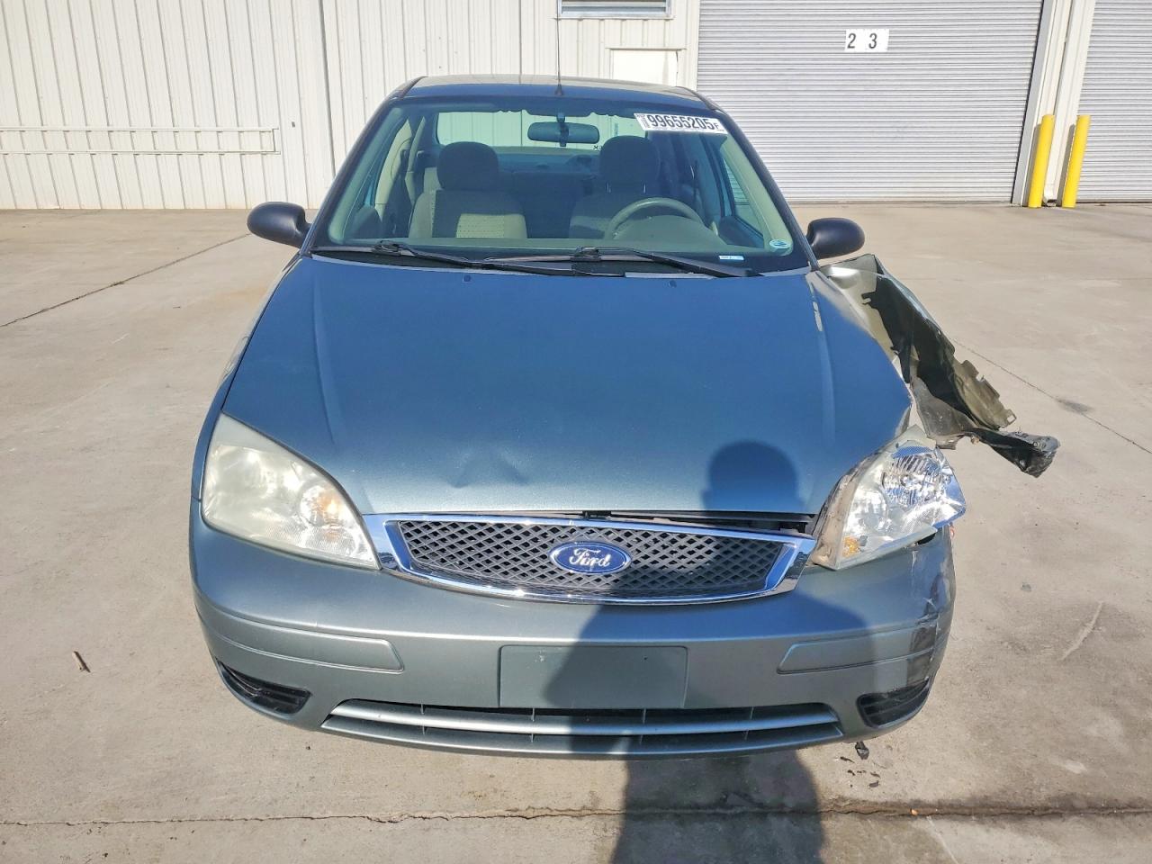 2006 FORD FOCUS ZX4 photo 5