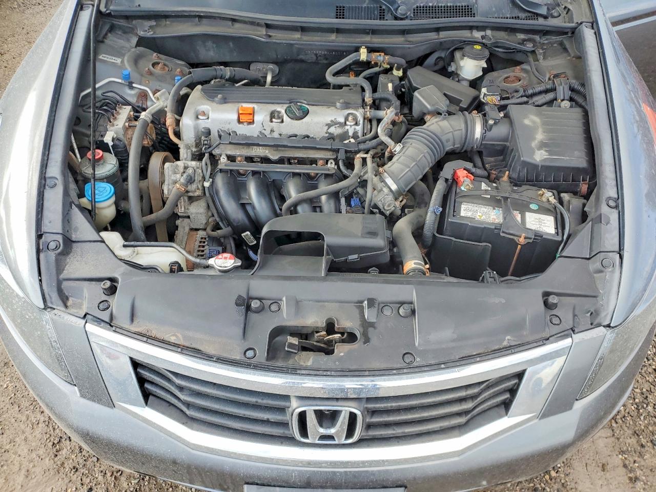 2010 HONDA ACCORD LX photo 11