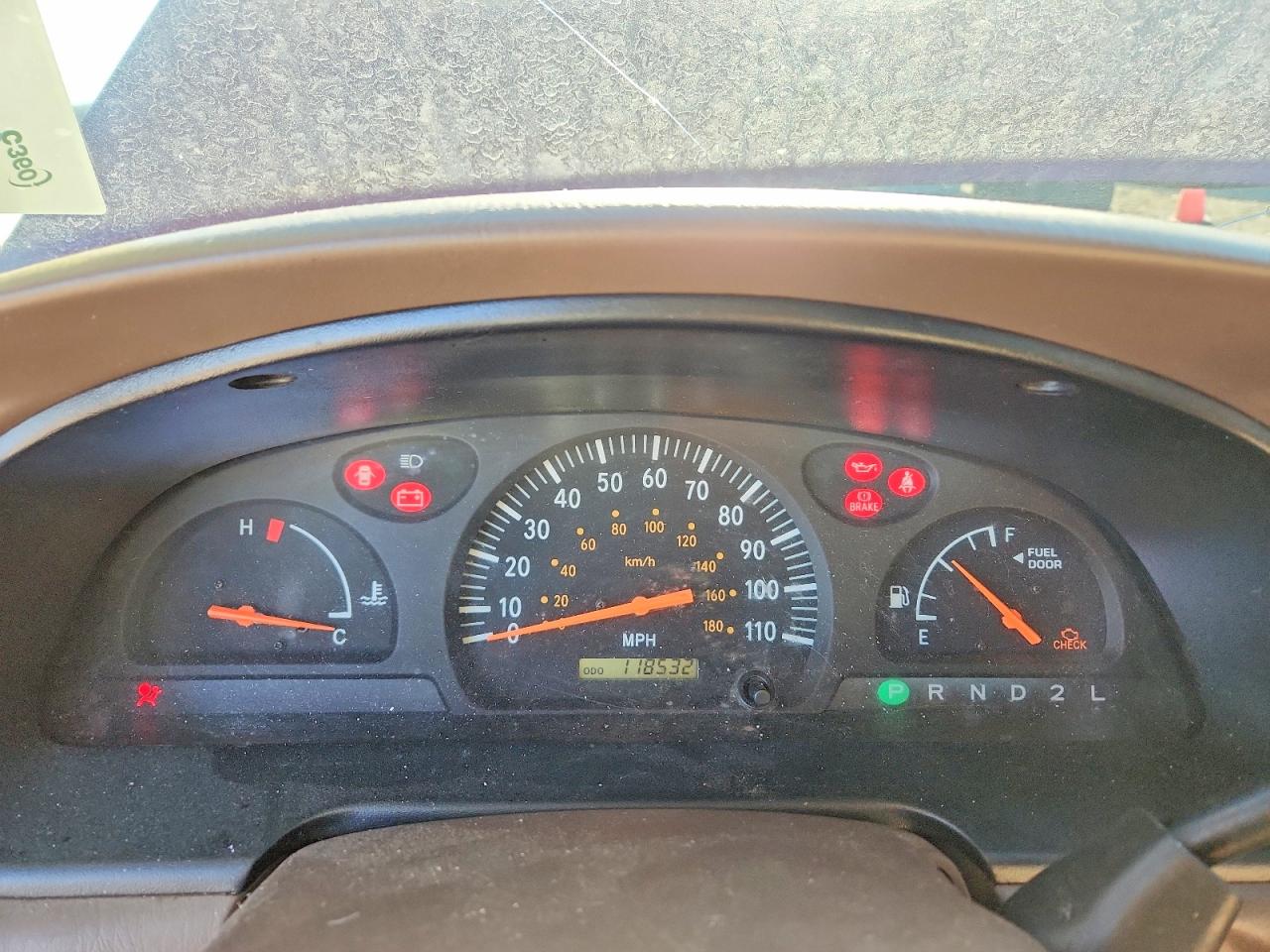 2002 TOYOTA TUNDRA photo 9