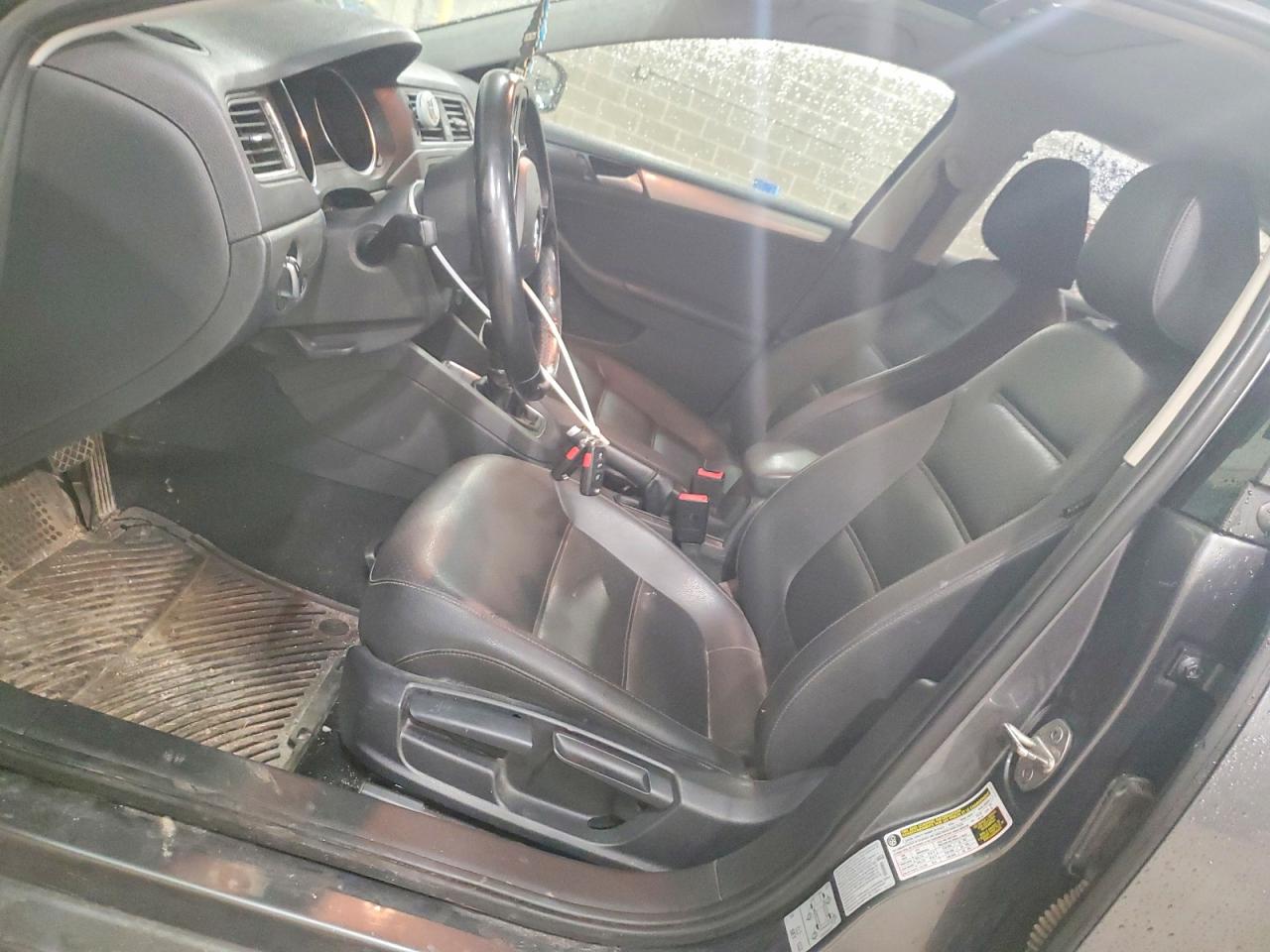 2017 VOLKSWAGEN JETTA SE photo 7