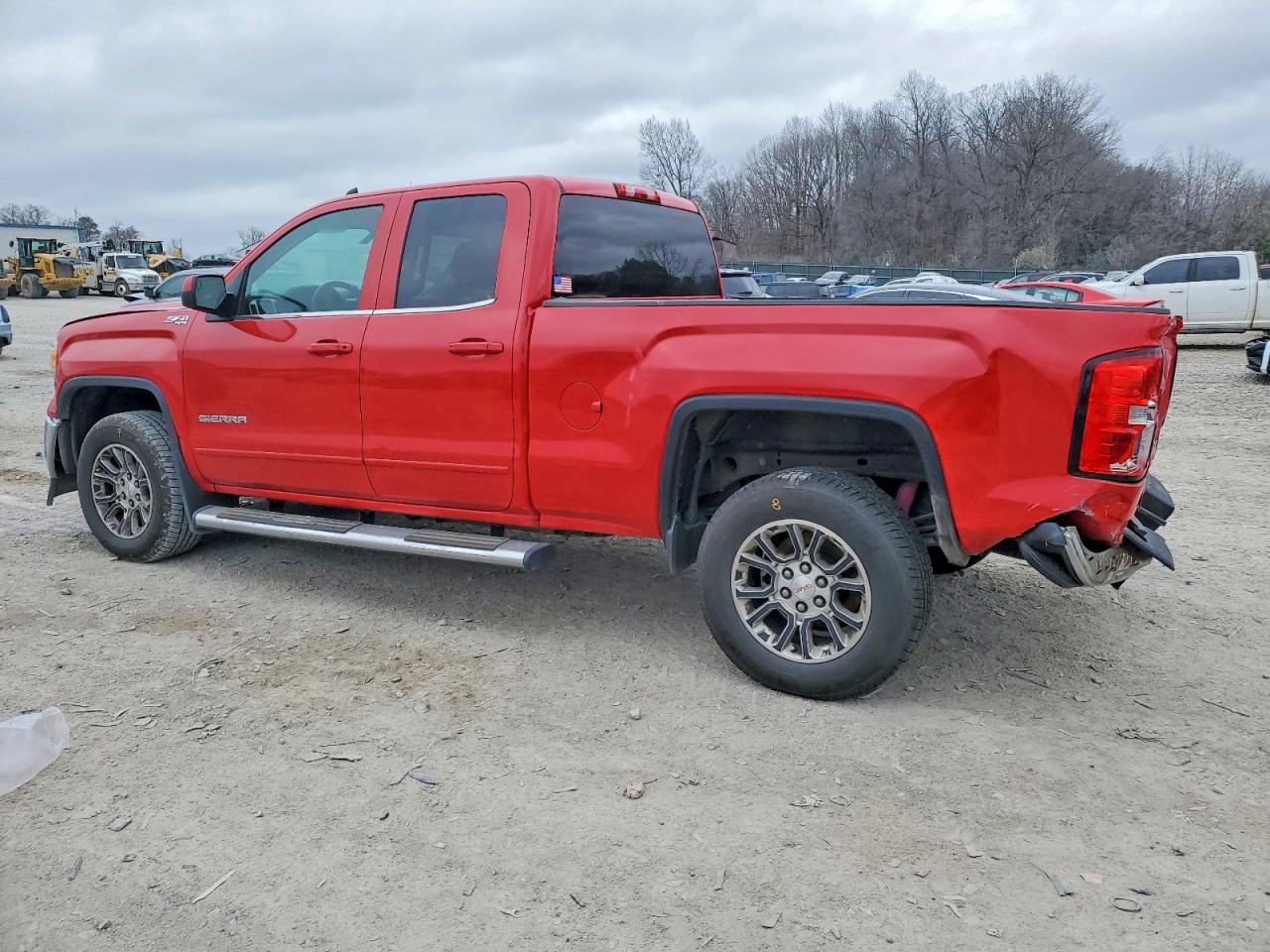 2015 GMC SIERRA K1500 SLE photo 2