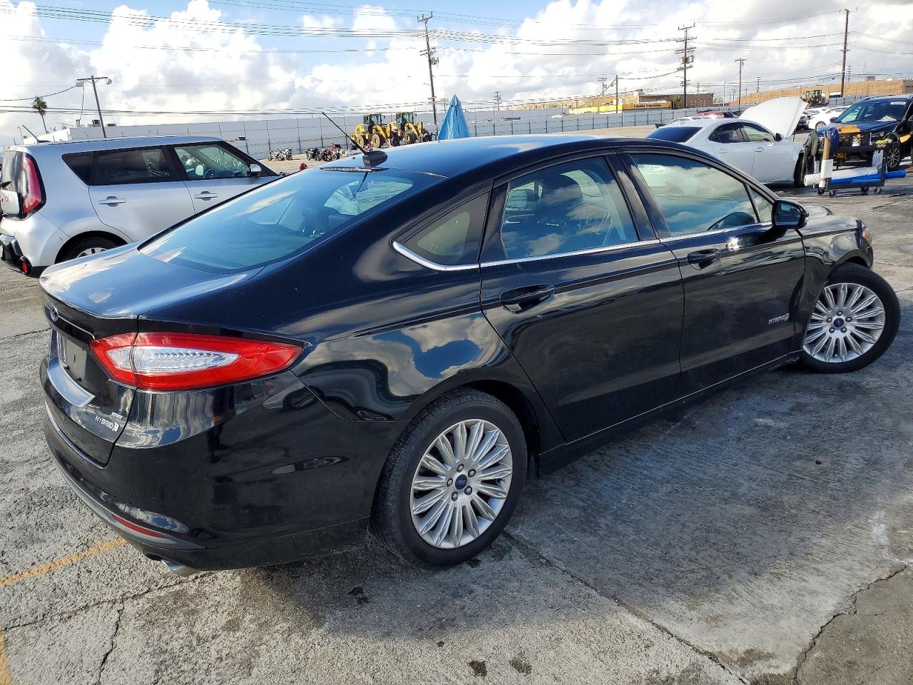 2016 FORD FUSION SE HYBRID photo 3