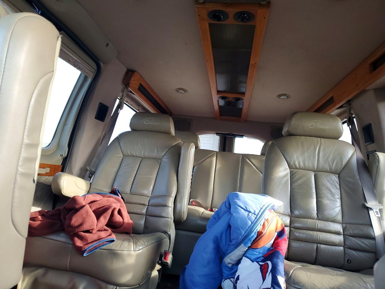 2005 FORD ECONOLINE E150 VAN photo 10