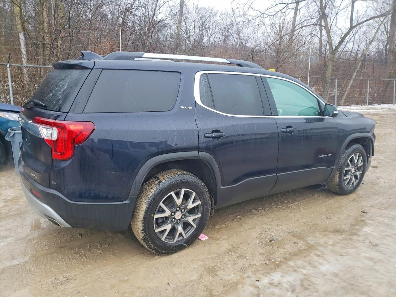 2021 GMC ACADIA SLE photo 3