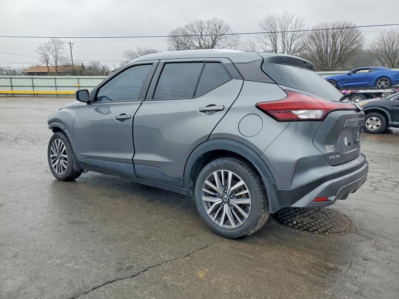 2021 NISSAN KICKS SV photo 2