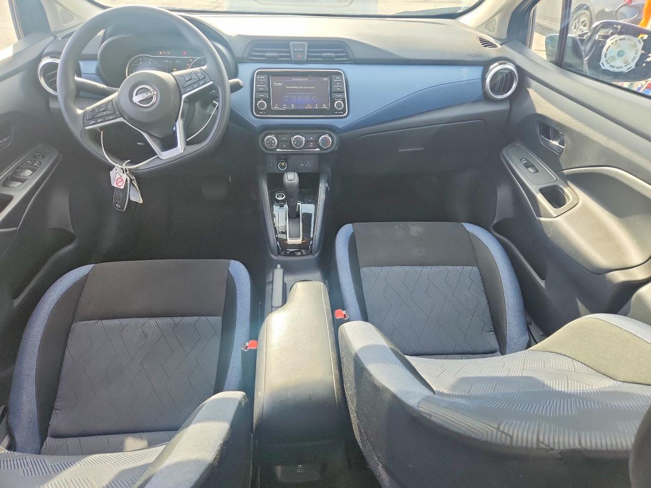 2025 NISSAN VERSA SV photo 8