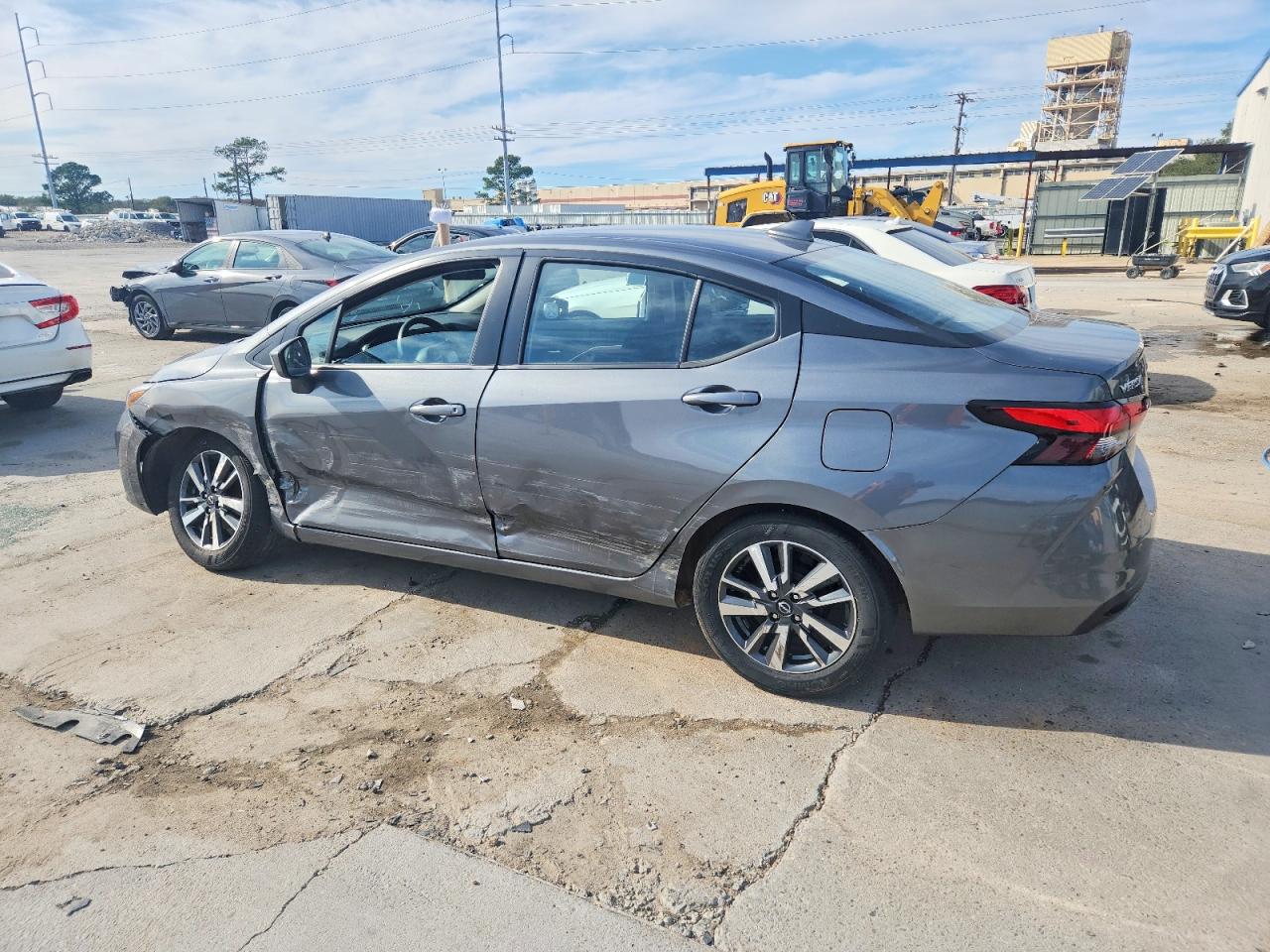 2025 NISSAN VERSA SV photo 2
