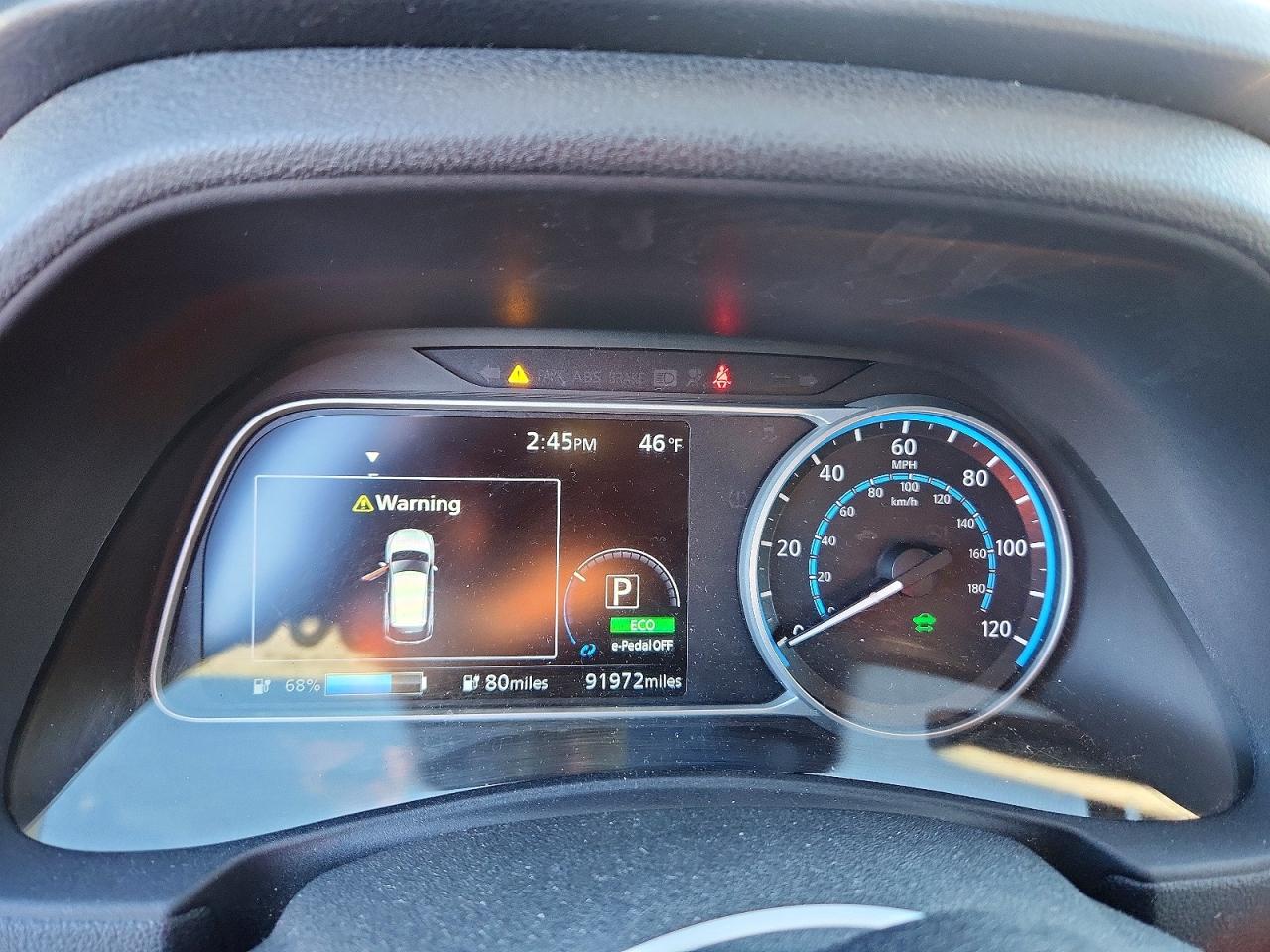 2019 NISSAN LEAF S photo 17