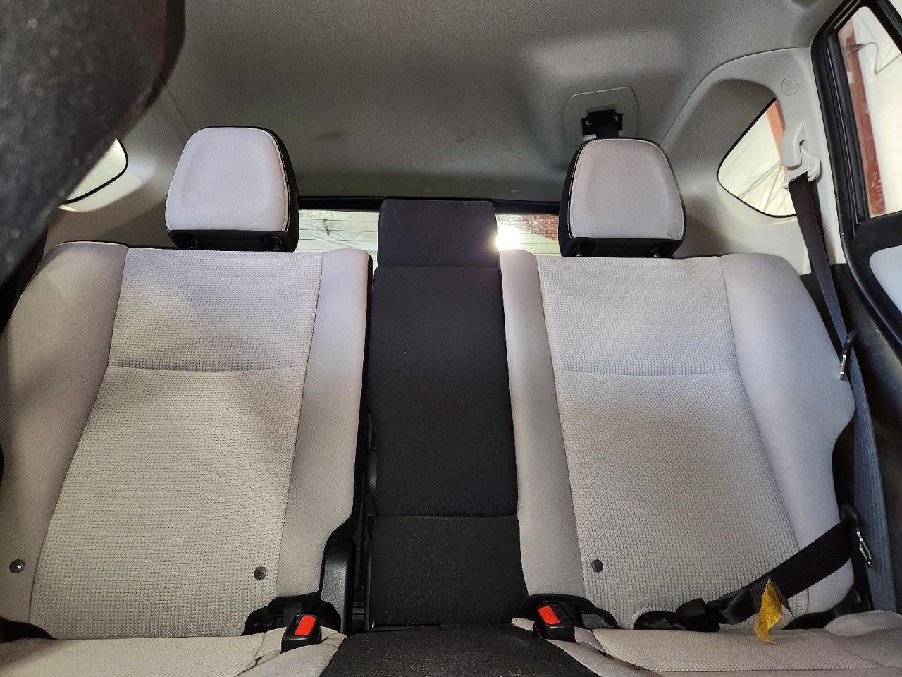2017 TOYOTA RAV4 XLE photo 10