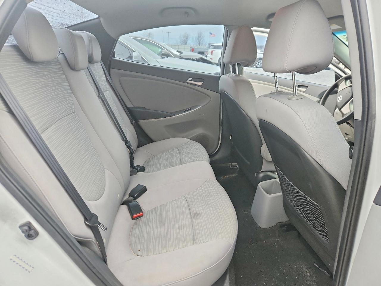 2017 HYUNDAI ACCENT SE photo 19