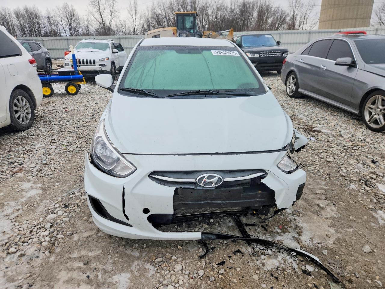 2017 HYUNDAI ACCENT SE photo 9