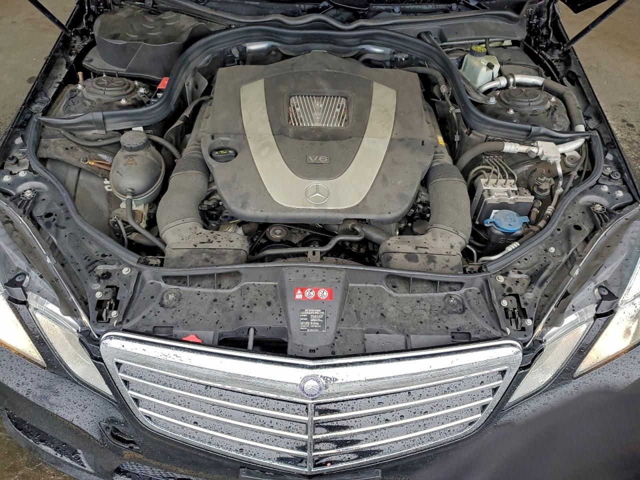 2010 MERCEDES-BENZ E 350 photo 11