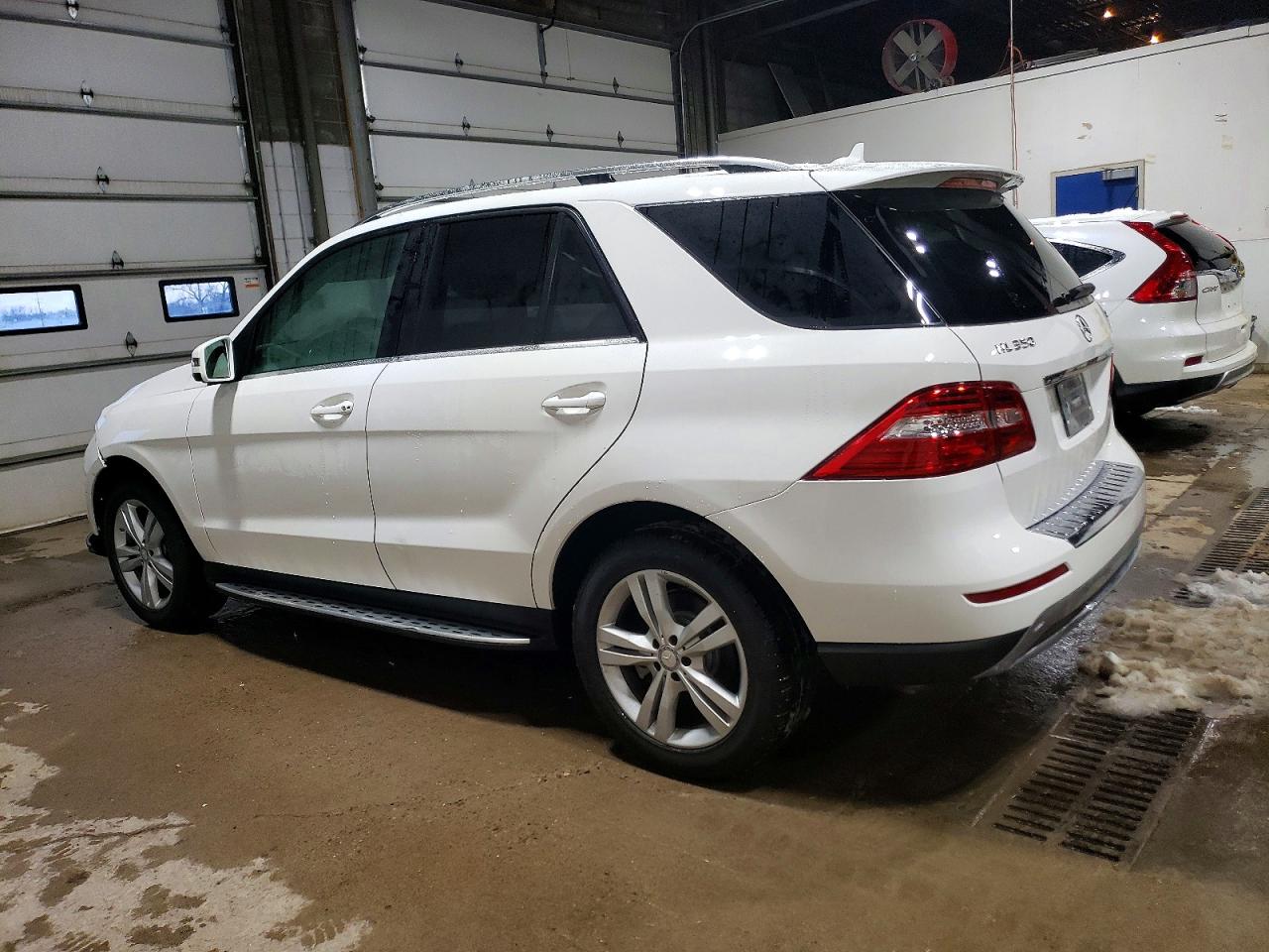 2015 MERCEDES-BENZ ML 350 4MATIC photo 2