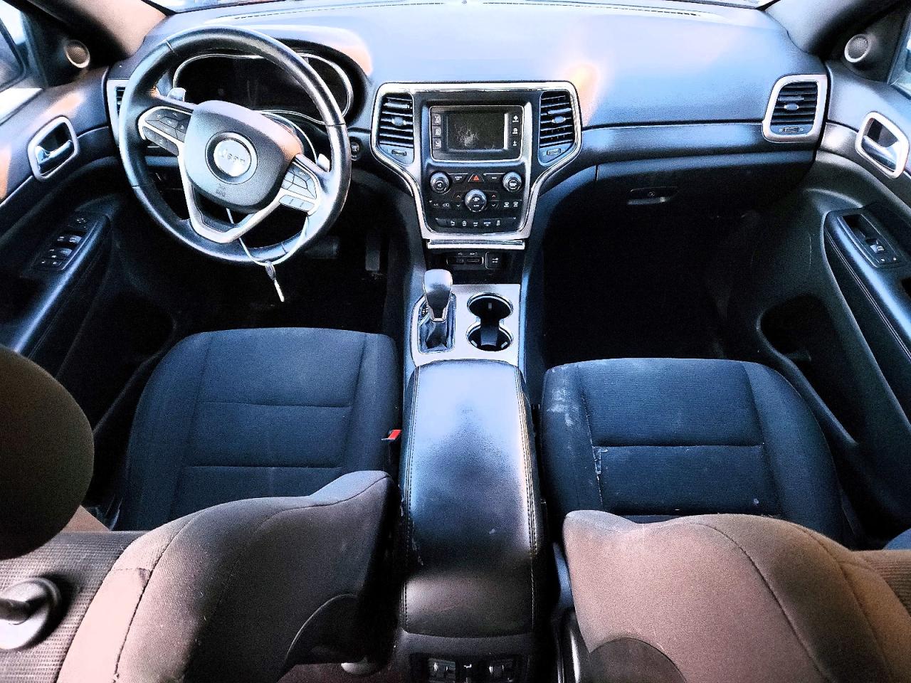 2016 JEEP GRAND CHEROKEE LAREDO photo 15